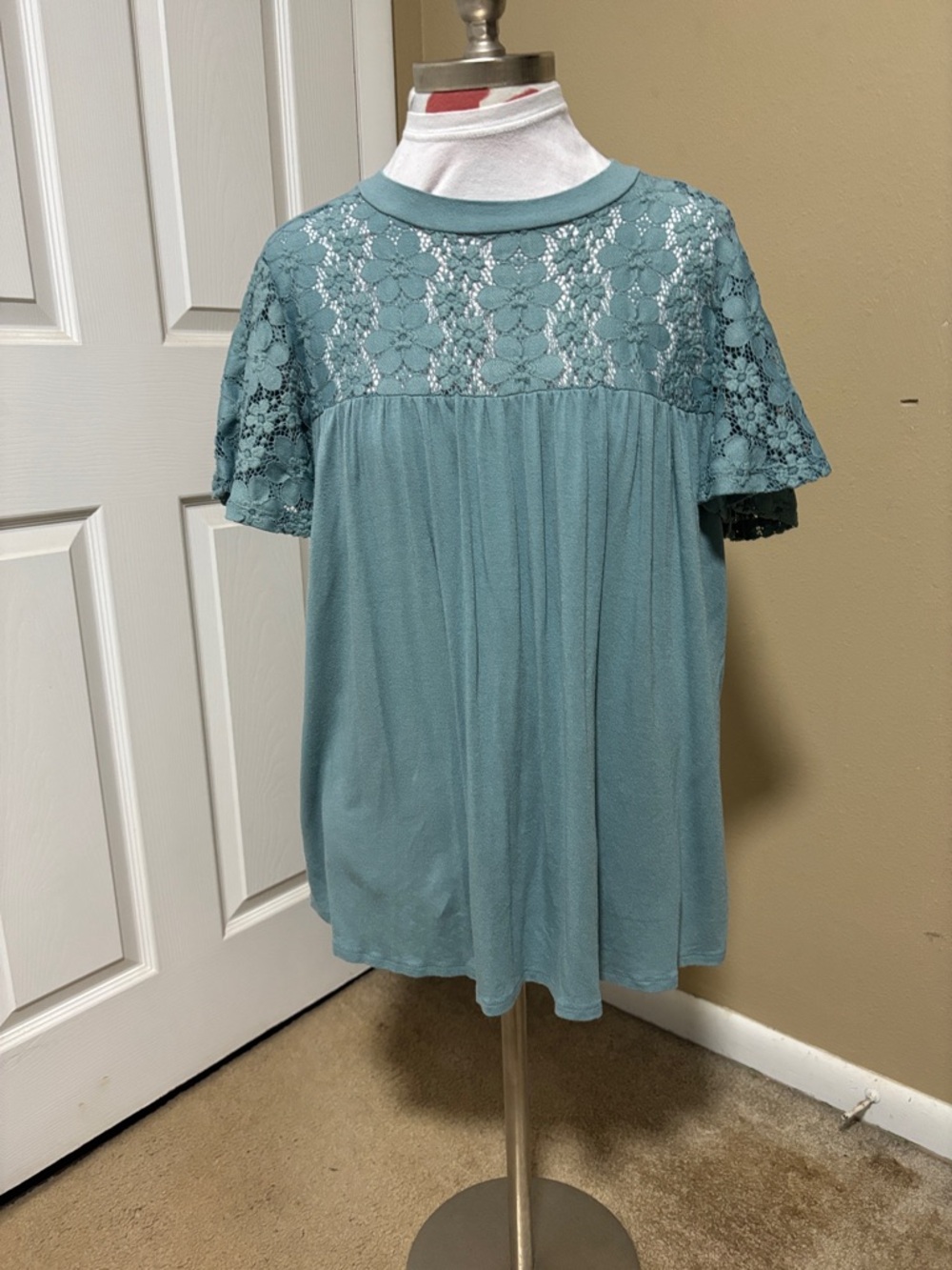 Kim & Cami Seafoam Green Short Sleeve Top
